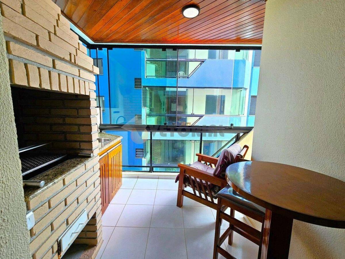 Apartamento à venda com 2 quartos, 77m² - Foto 15